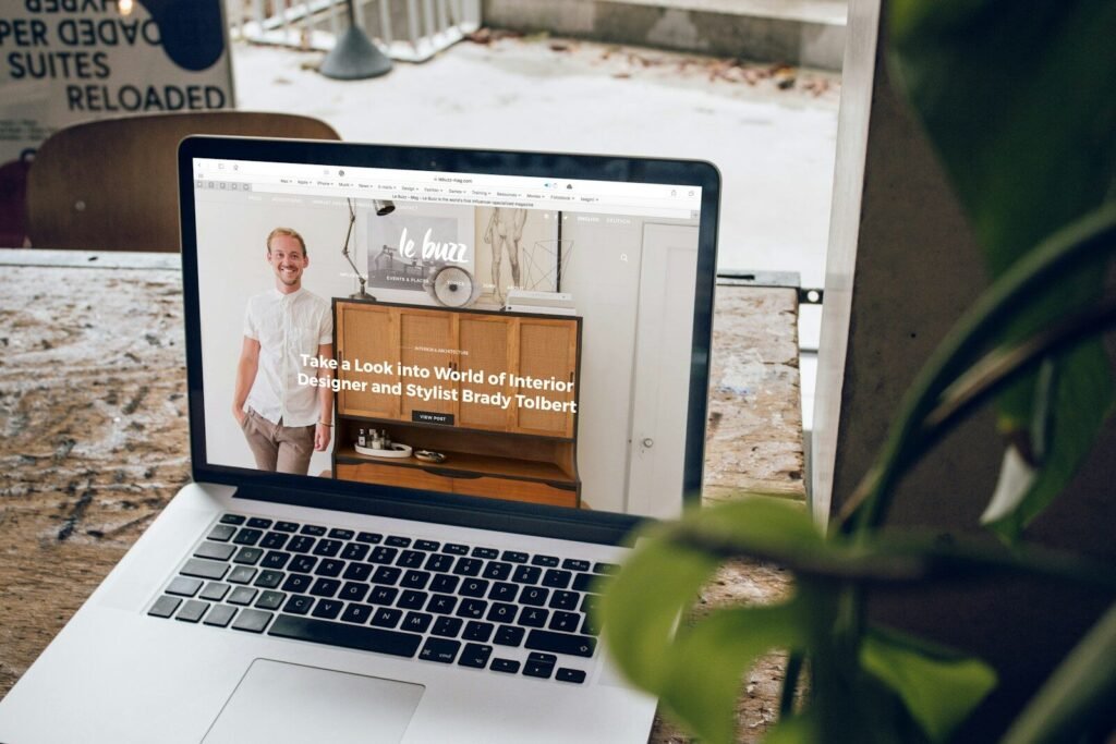 Modern Building a Strong Online Presence